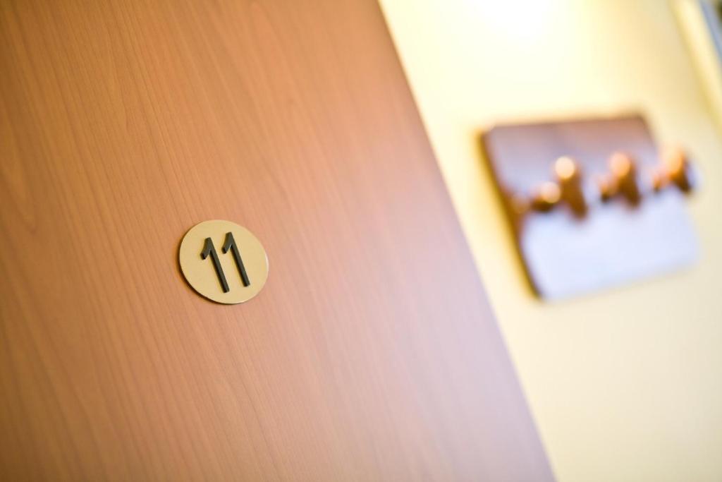 מונטרוני די לצ'ה Lo Scacciapensieri Hotel & Restaurant מראה חיצוני תמונה